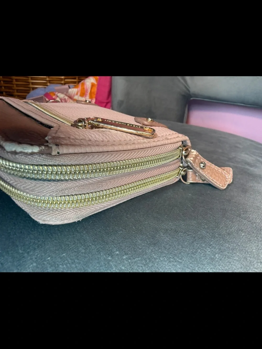 Steve Madden Beige Taupe Double Zip Around Wallet Gold Hardware
